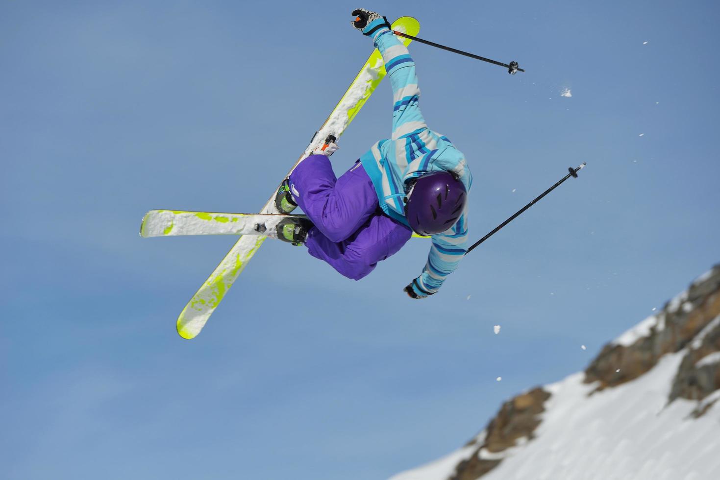 Skifahrer Hochformat foto