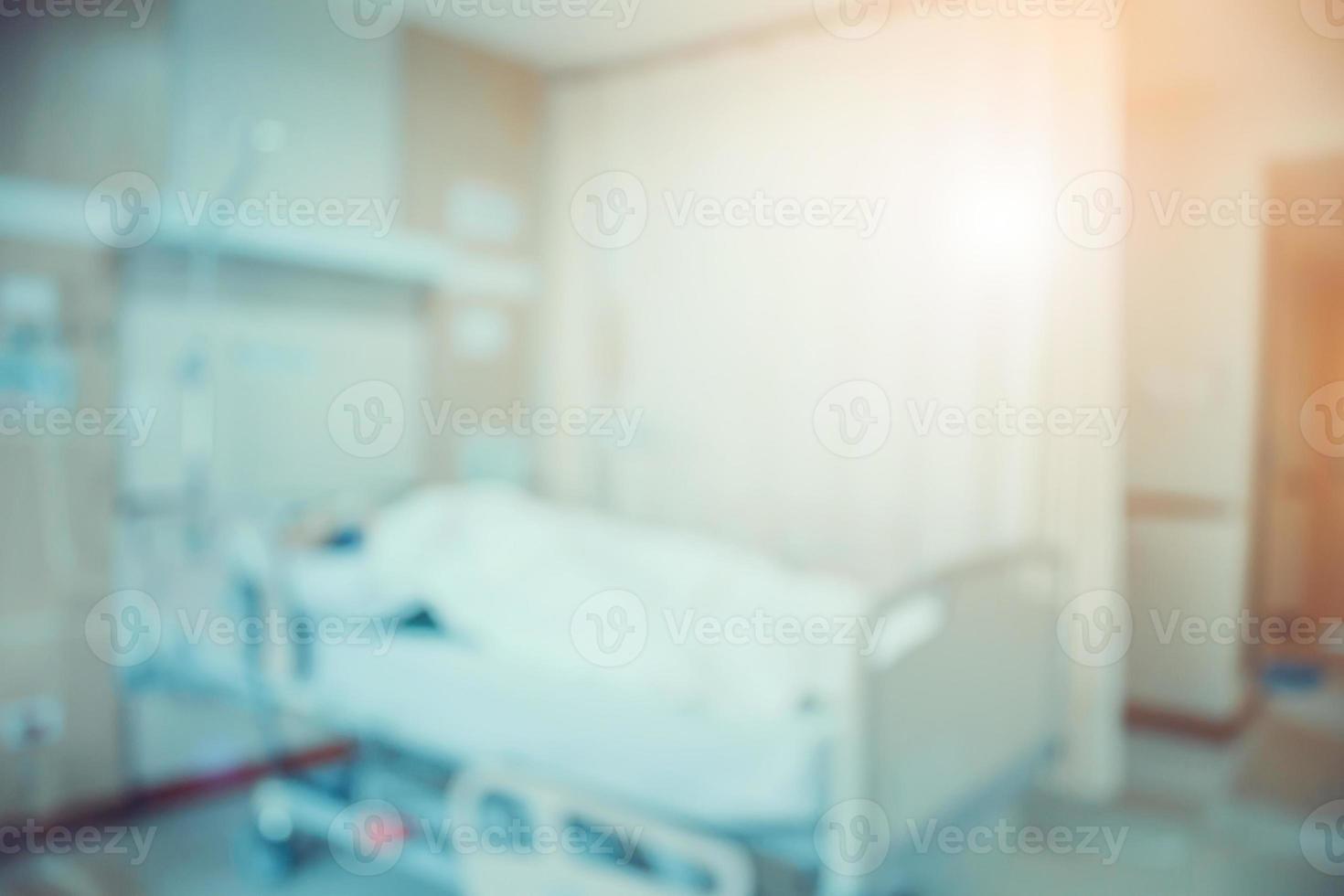 abstrakter krankenhausinnenraum mit bettunschärfehintergrund foto