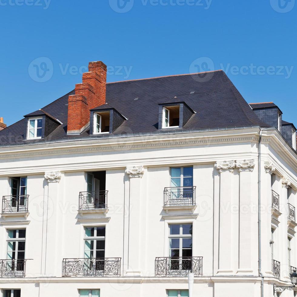 Fassade des alten Stadthauses in der Stadt Nantes foto