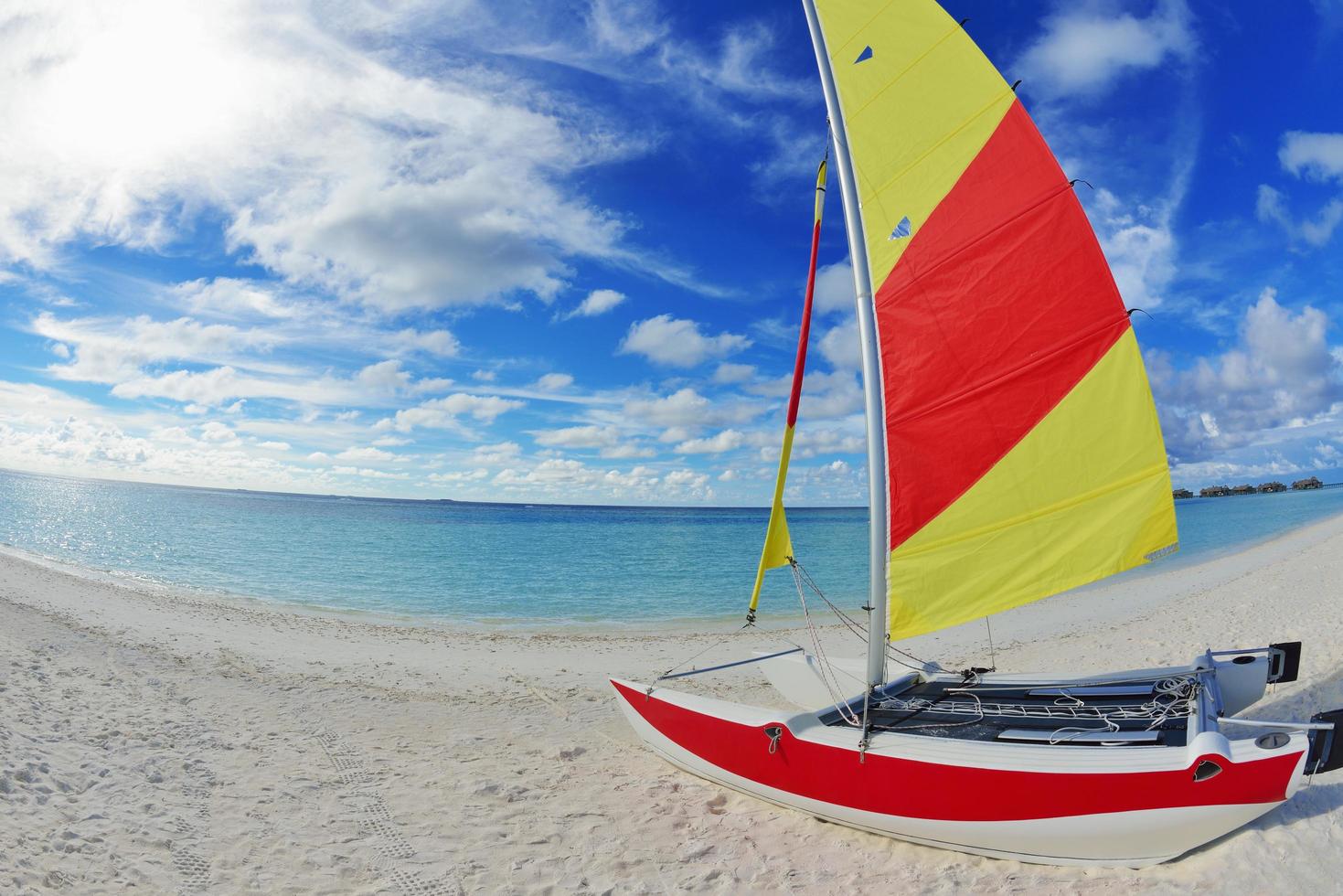 Blick auf den tropischen Strand foto