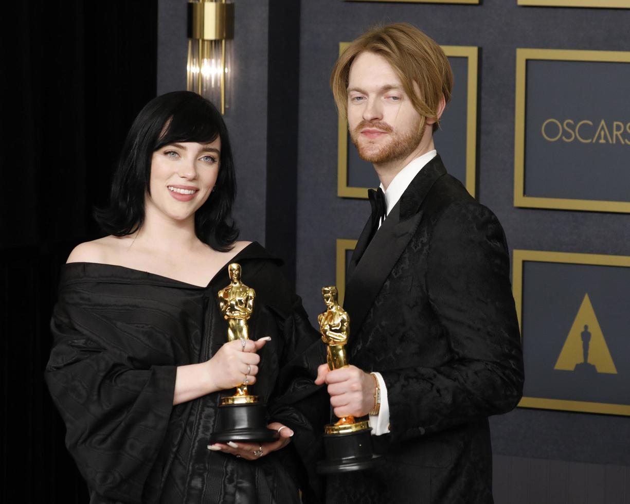 los angeles, 27. märz - billie eilish, finneas oconnell bei den 94. academy awards im dolby theater am 27. märz 2022 in los angeles, ca foto