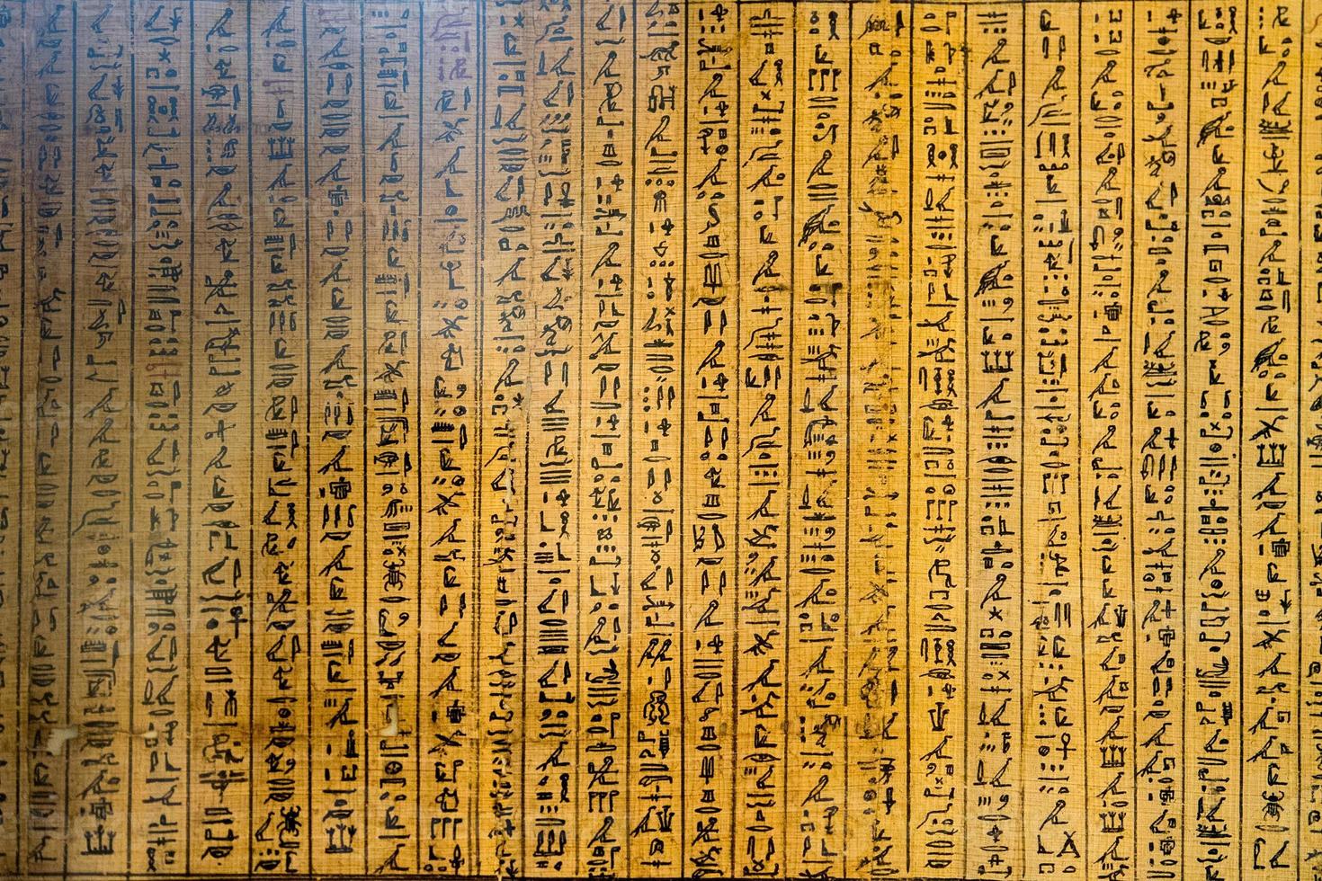 Papyrus des alten altägyptischen Totenbuches foto