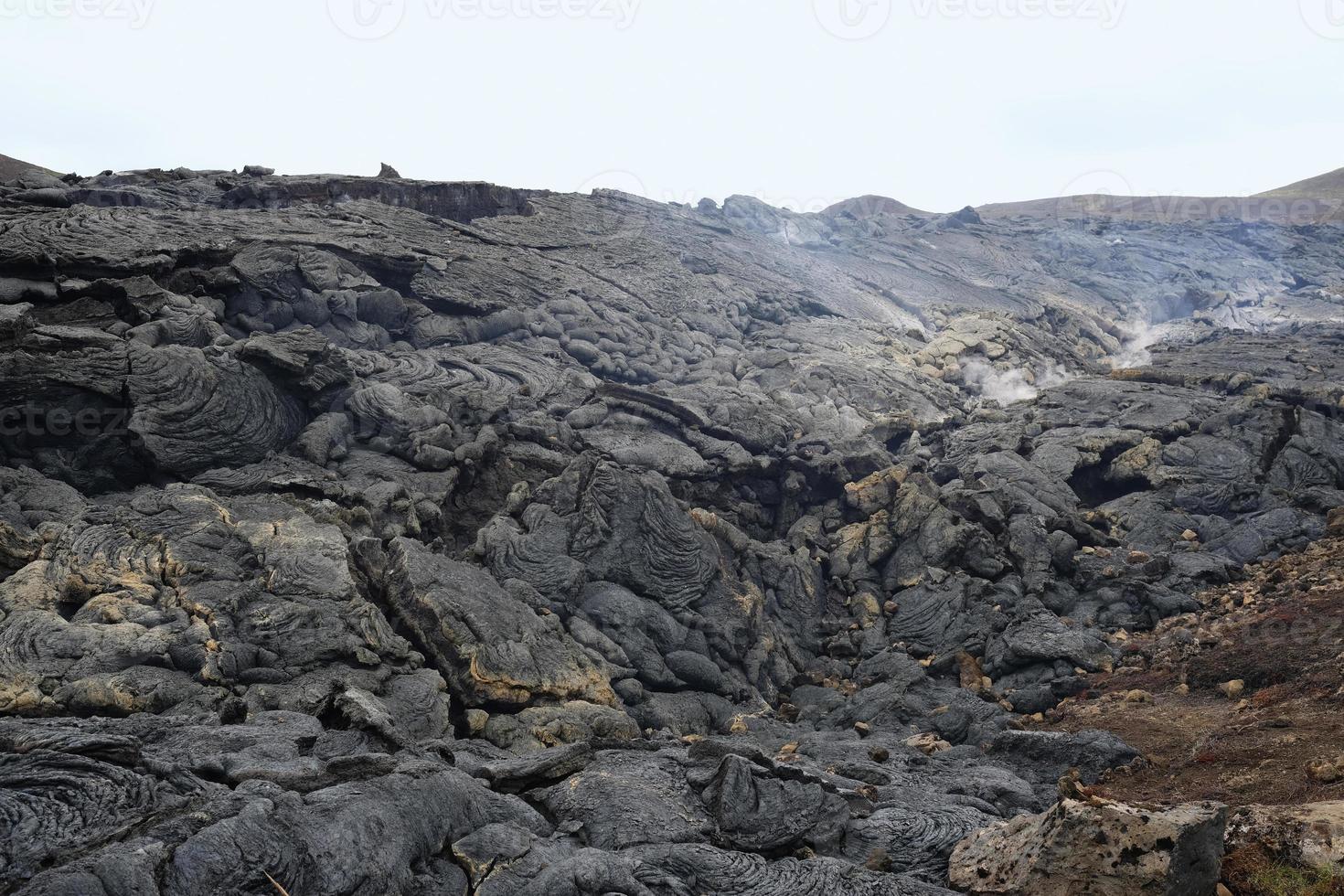 Lavafeld von Islands neuestem Vulkan, dem Wallachadalir foto