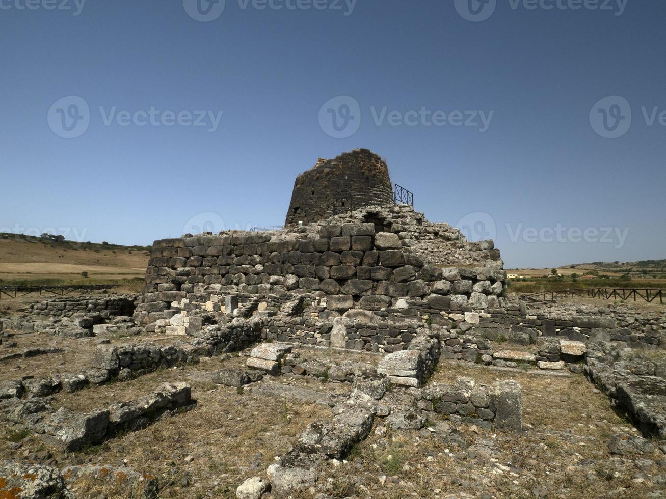 santu antine nuraghe steinzeit sardinien nuraghe foto