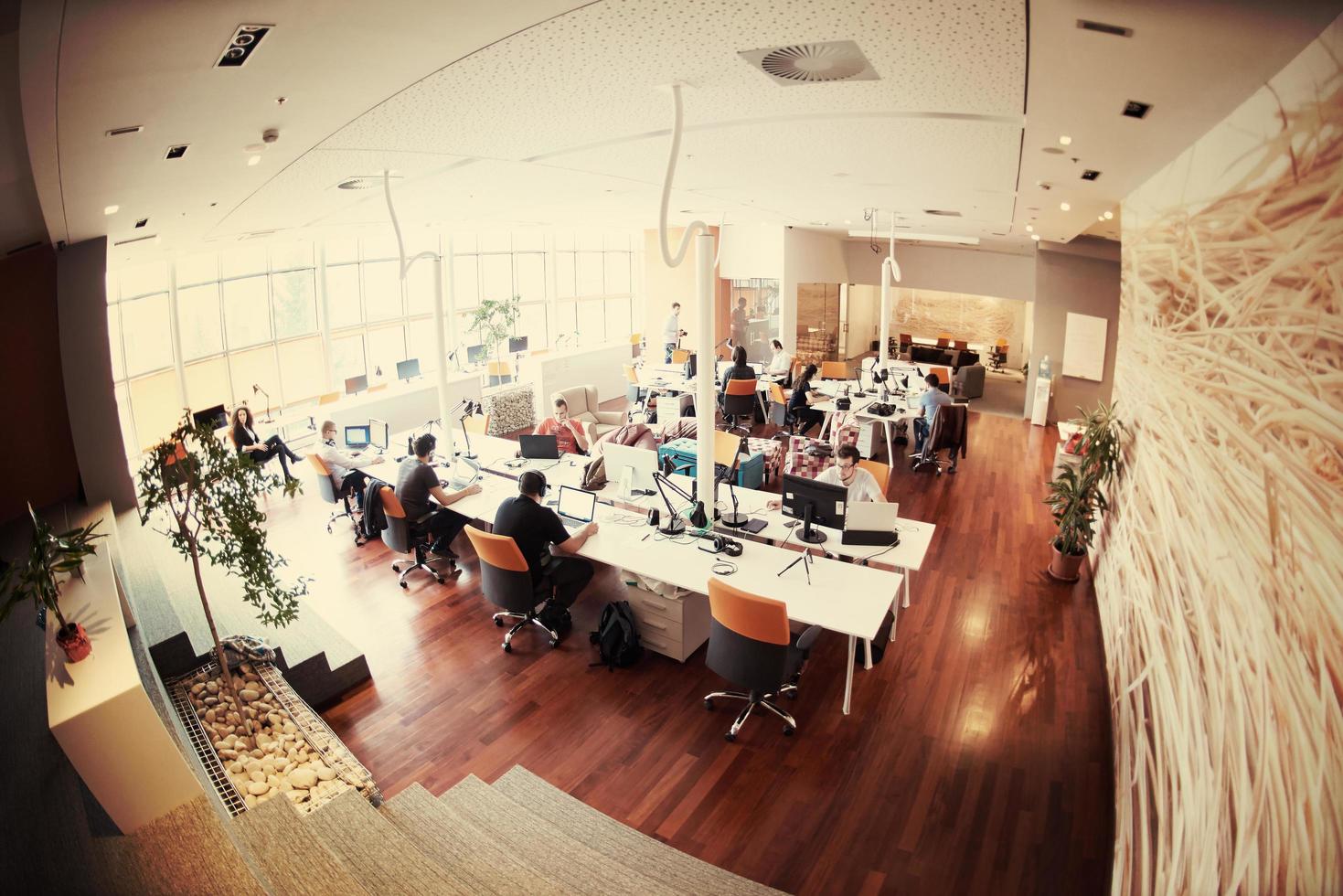 Startup-Geschäftsleutegruppe im Büro foto