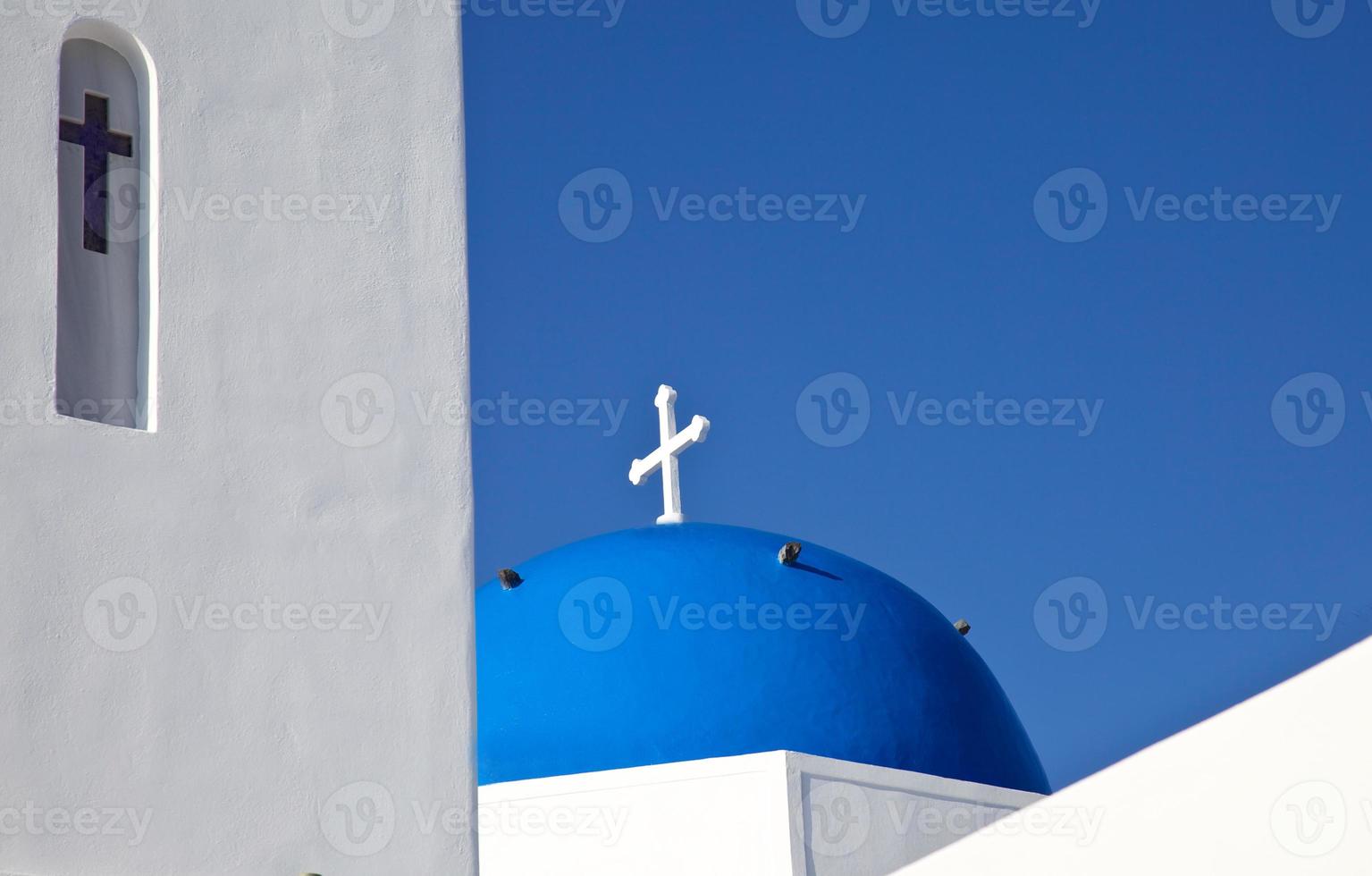 blaue und weiße Kirche foto