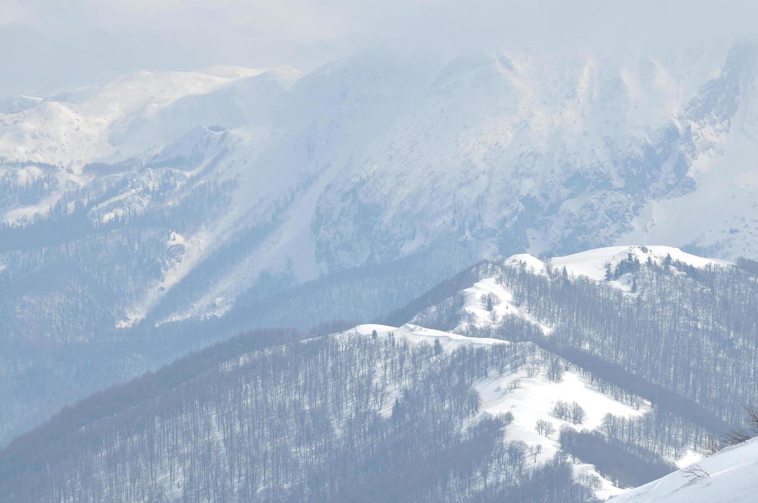 Blick auf die Winterlandschaft foto