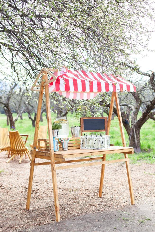 Limonadenstand im Park foto