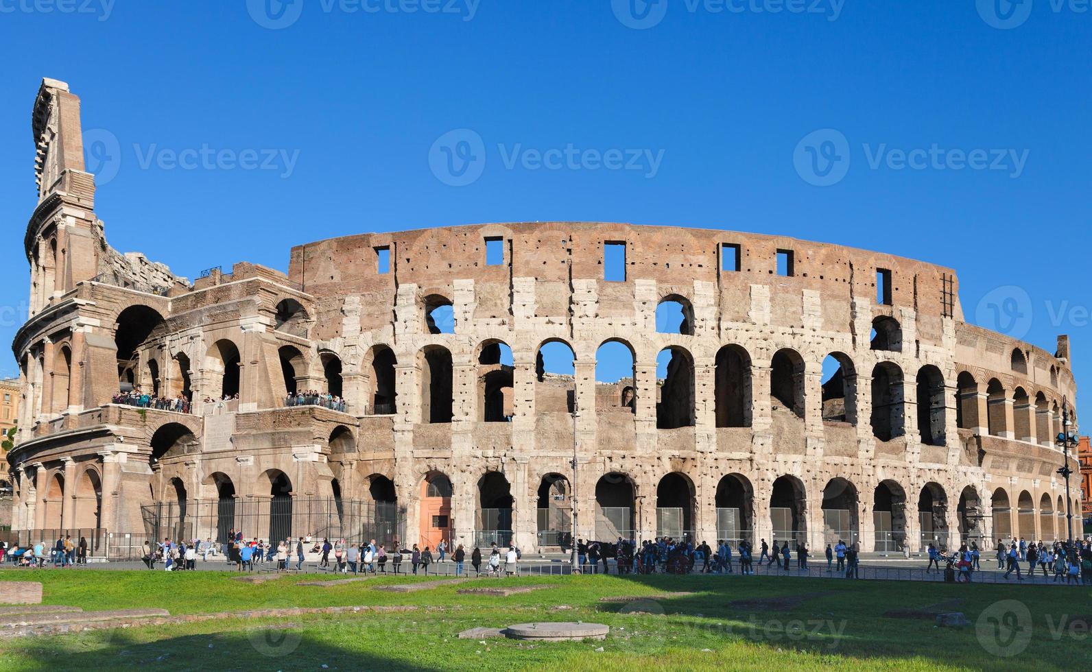 antikes römisches Amphitheater Kolosseum in Rom foto