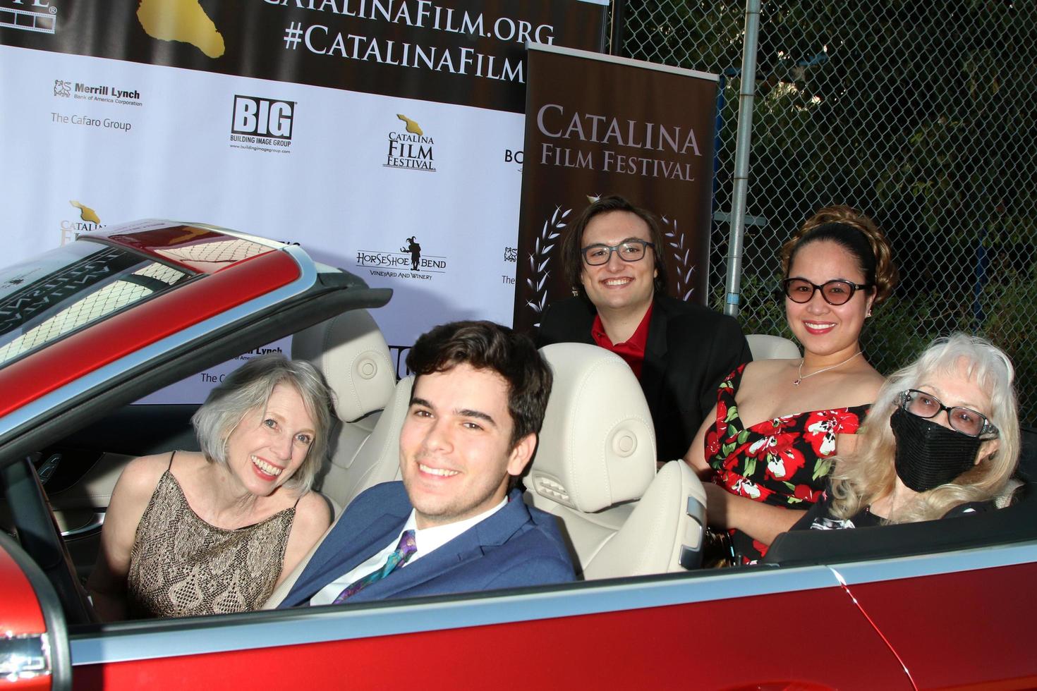 los angeles 26. september - jc henning, cameron penn, ezra player, citadelle penn und marbry steward beim catalina film festival fahren durch den roten teppich, samstag im scottish rite event center am 26. september 2020 in long beach, ca foto