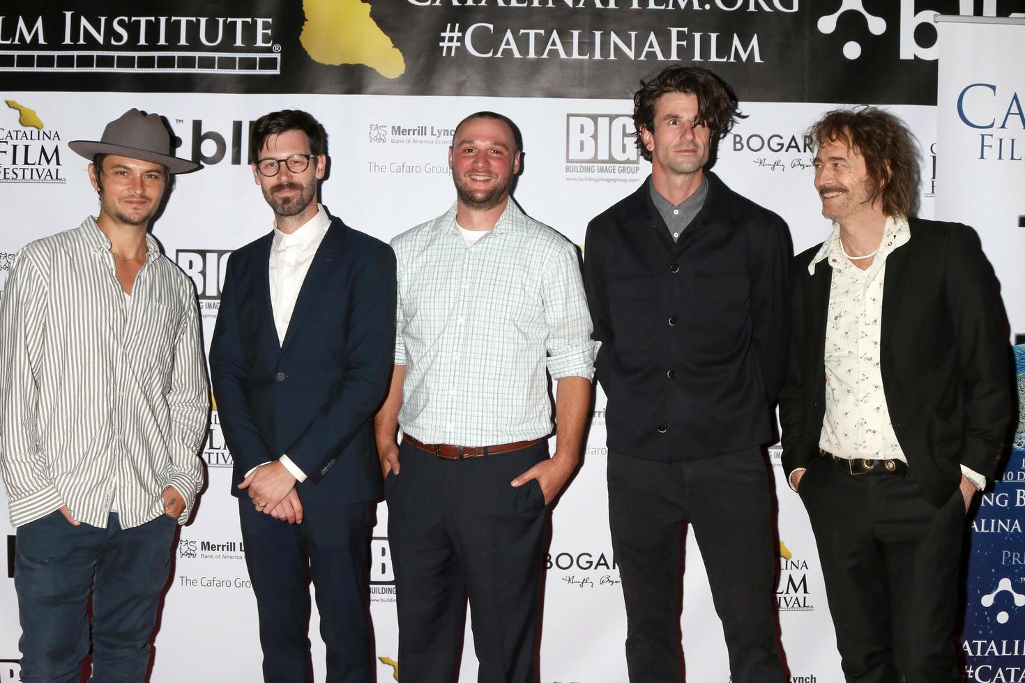 los angeles 25. september - shiloh fernandez, erin elders, matt prekop, jeff tomcho, craig stark beim catalina film fest samstag gala roter teppich 2021, im avalon casino am 25. september 2021 in avalon, ca foto