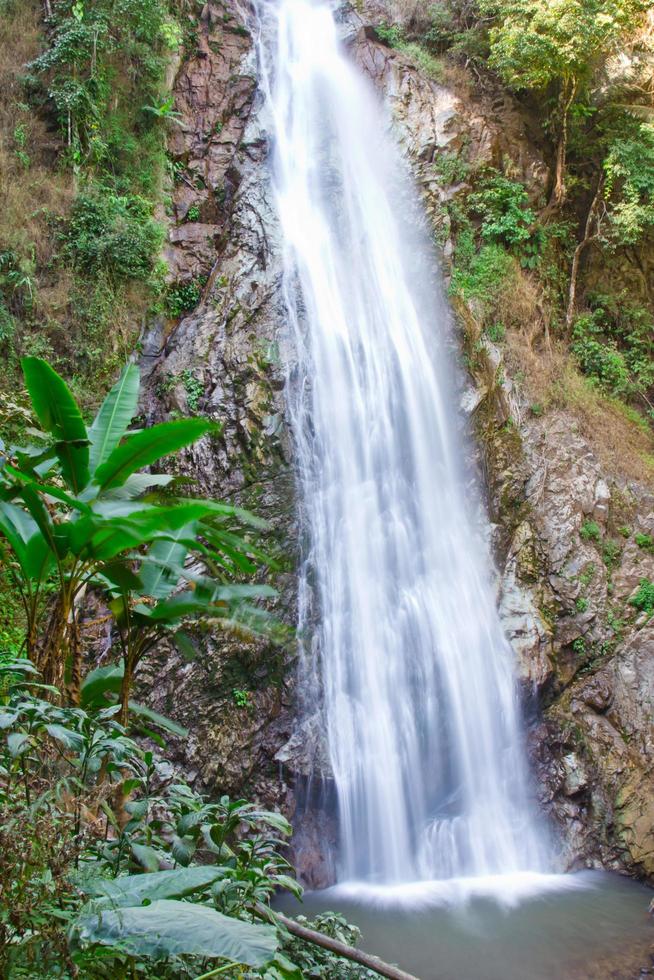 mae gegangen wasserfall, chaing rai, thailand foto