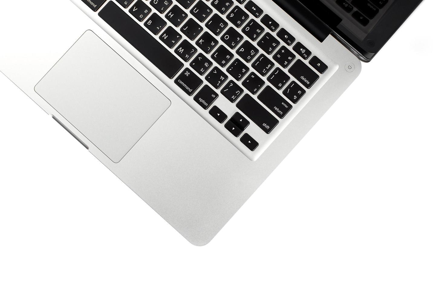isolierte Computer-Desktop-Tastatur auf weißem Hintergrund foto