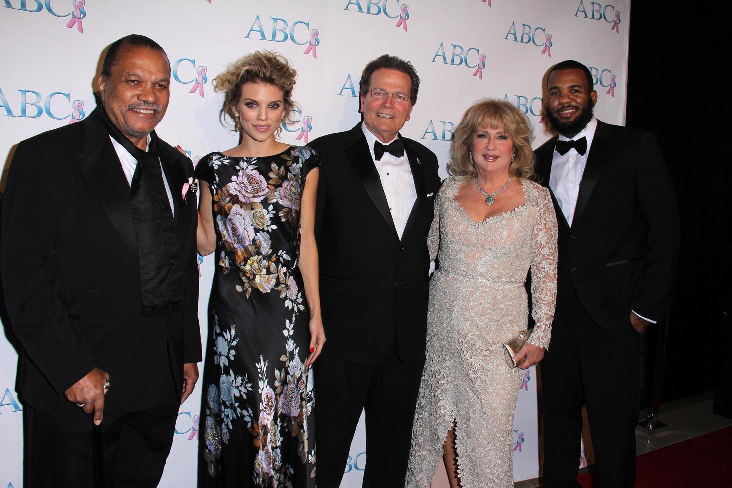 los angeles, nov 22 - billy dee williams, annalynne mccord, patrick wayne, gast, das spiel foto