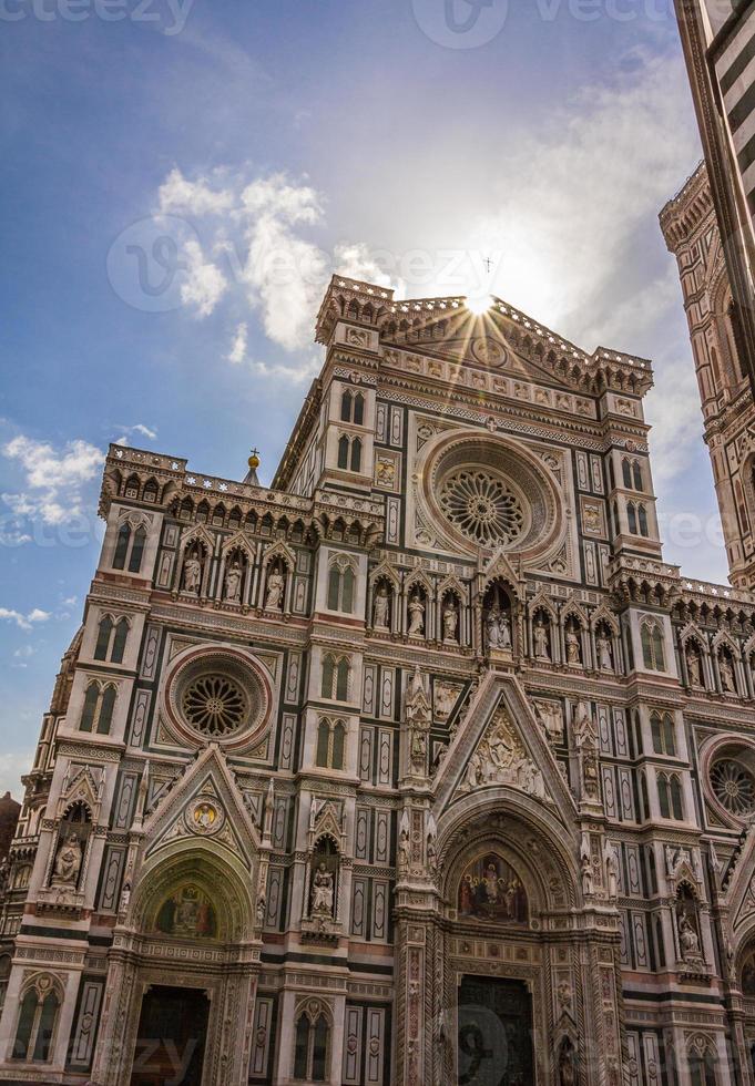 Fassade der Kathedrale von Florenz foto