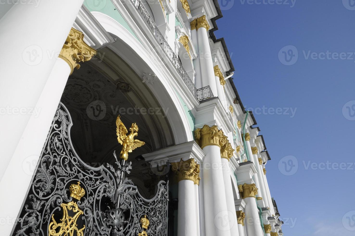 Tore des Winterpalastes in st. Petersburg, Russland foto