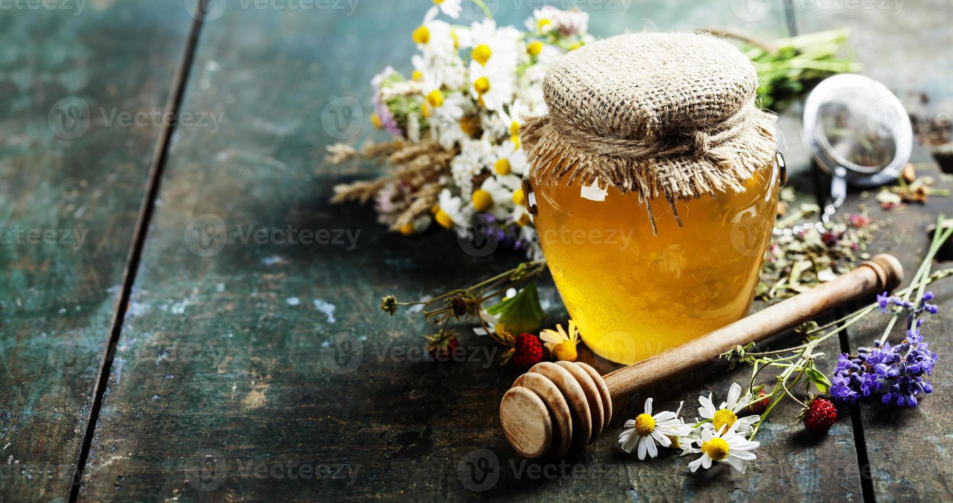 Honig und Kräutertee foto