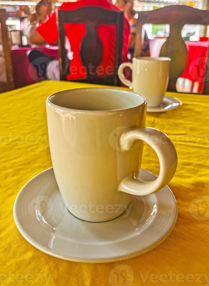 tasse americano schwarzer kaffee im restaurant mexiko. foto