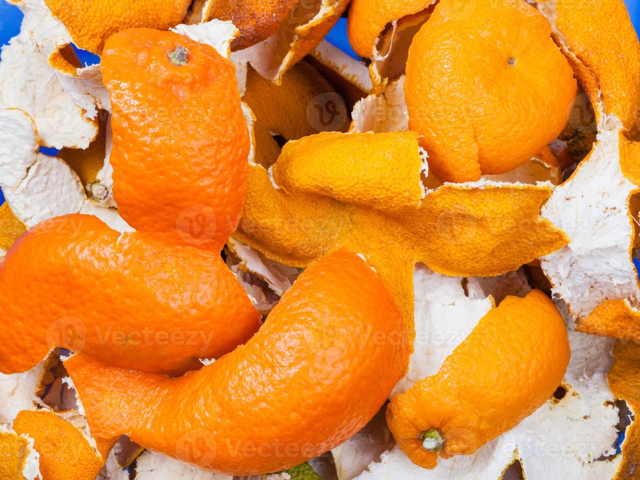 getrocknete Schalen von Orangen und Mandarinen foto