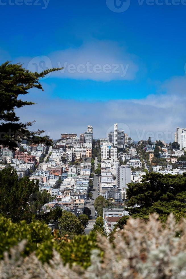 geneigte straße von san francisco foto