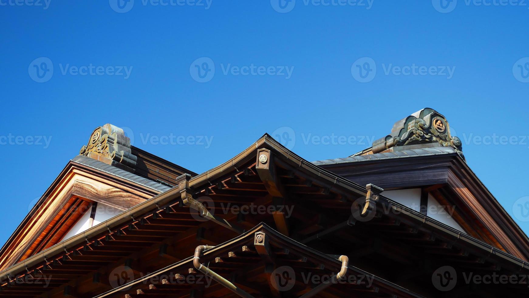 Dach der asiatischen Tempelarchitektur. foto