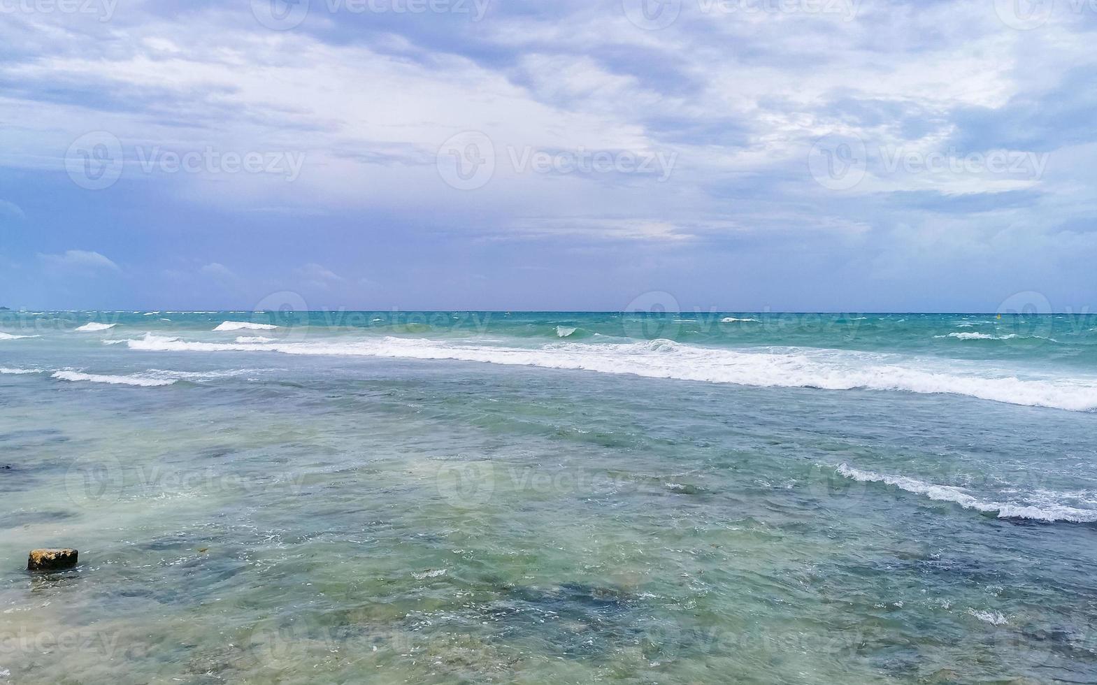 hurrikan 2021 gewitter tropischer sturm in playa del carmen mexiko. foto