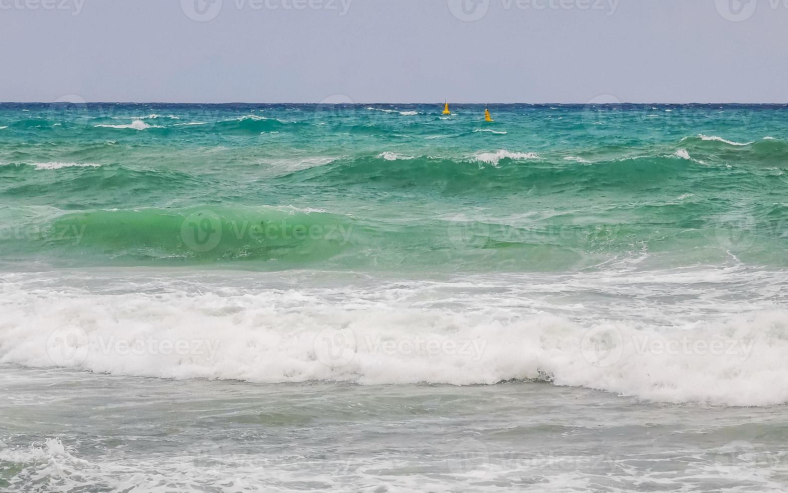 hurrikan 2021 gewitter tropischer sturm in playa del carmen mexiko. foto