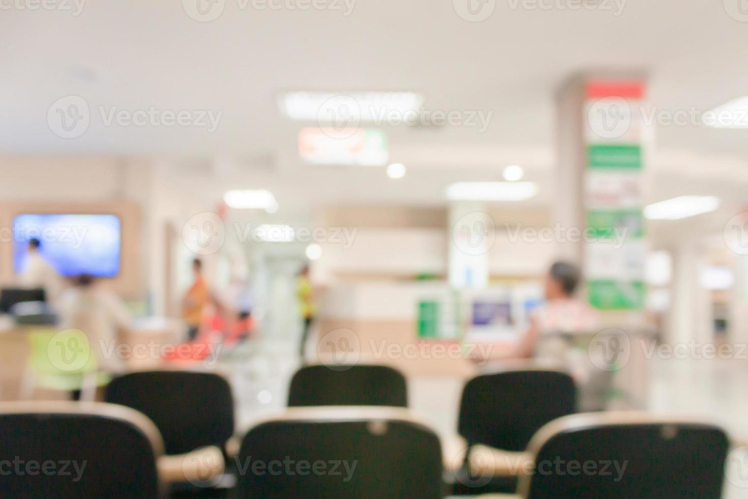 abstrakter unscharfer medizinischer innenraumhintergrund der krankenhausklinik foto