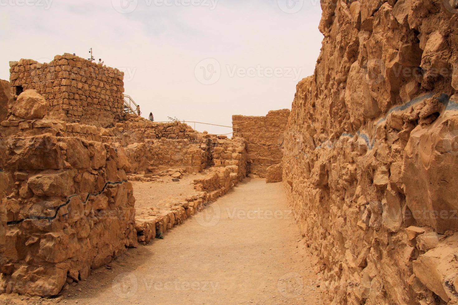 ein blick auf die hügelfestung von massada in israel foto