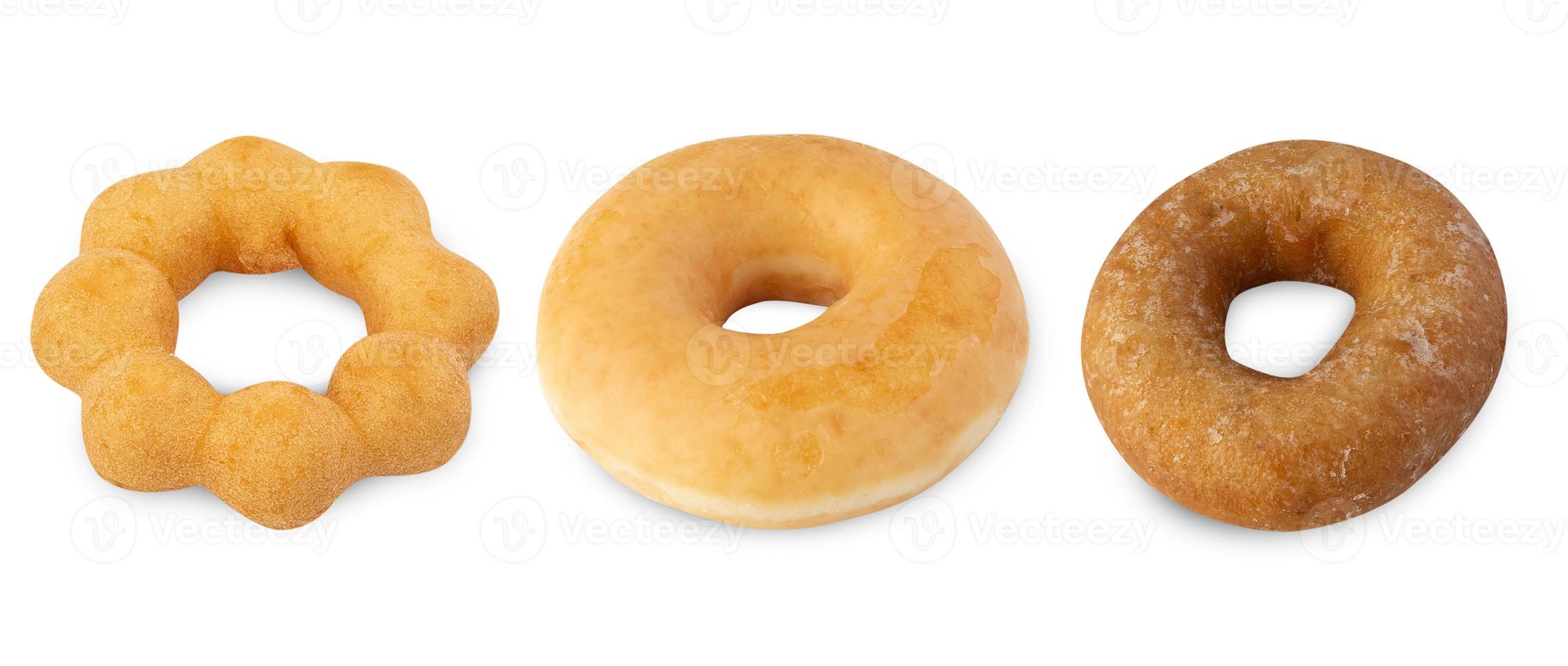 Reihe von Donuts isoliert auf weißem Hintergrund mit Beschneidungspfad foto