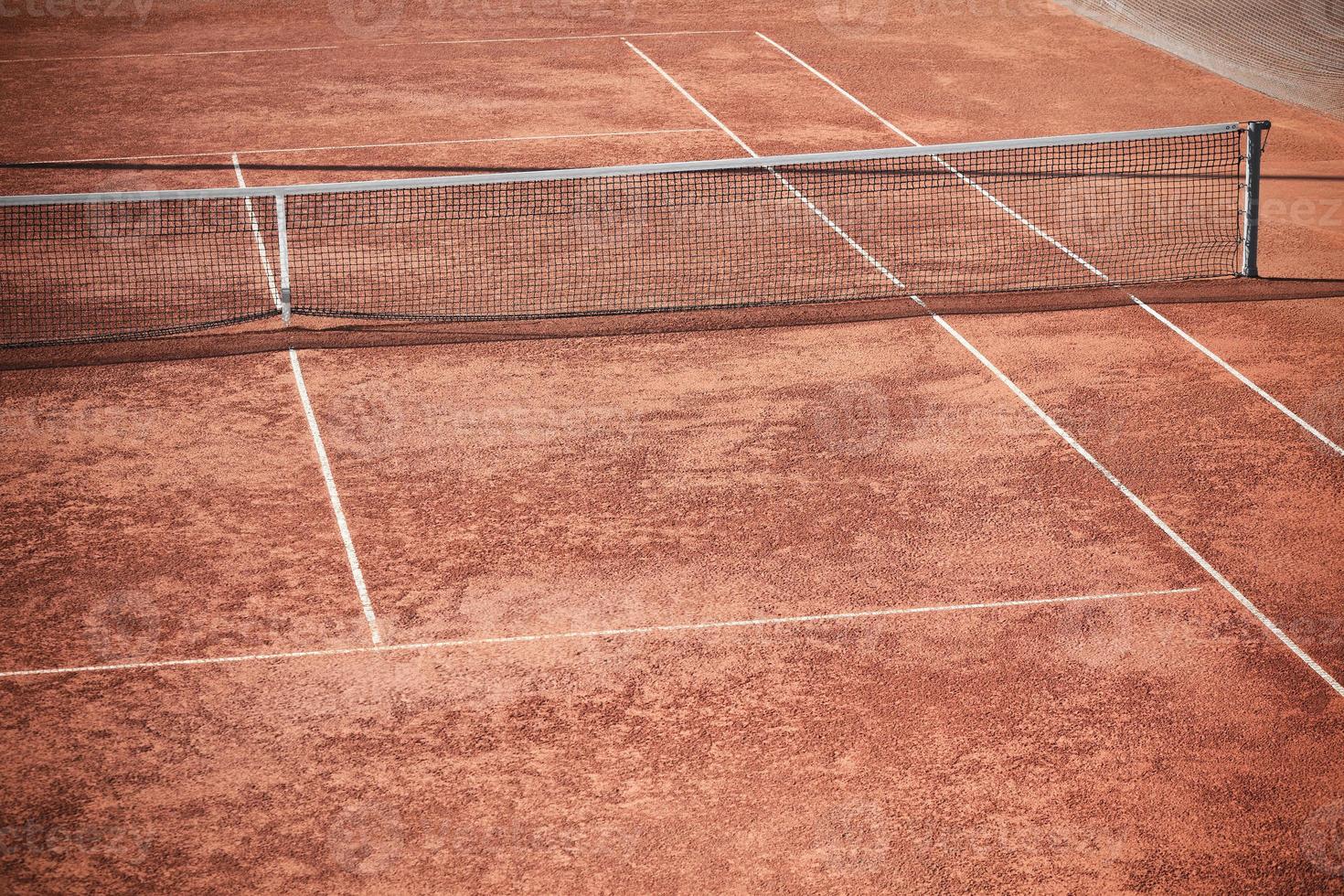 leerer Tennisplatz und Netz foto