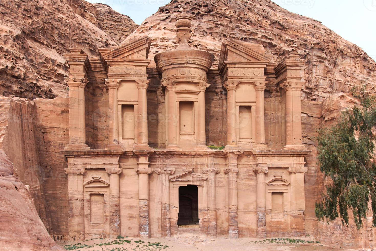 alter tempel in petra, jordan foto