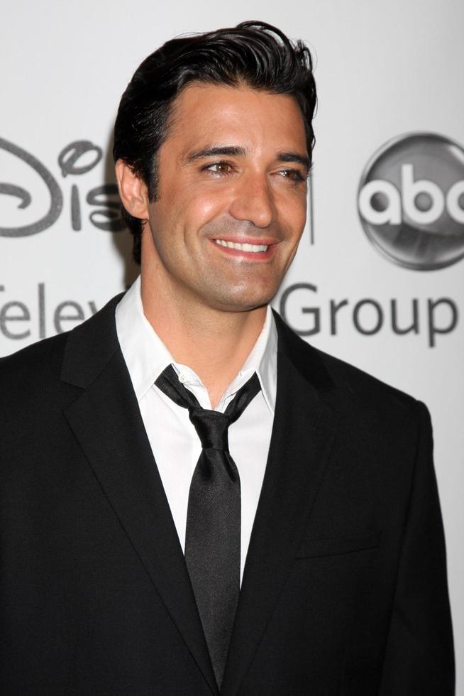 los angeles - 27. juli - gilles marini kommt am 27. juli 2012 in beverly hills, ca foto