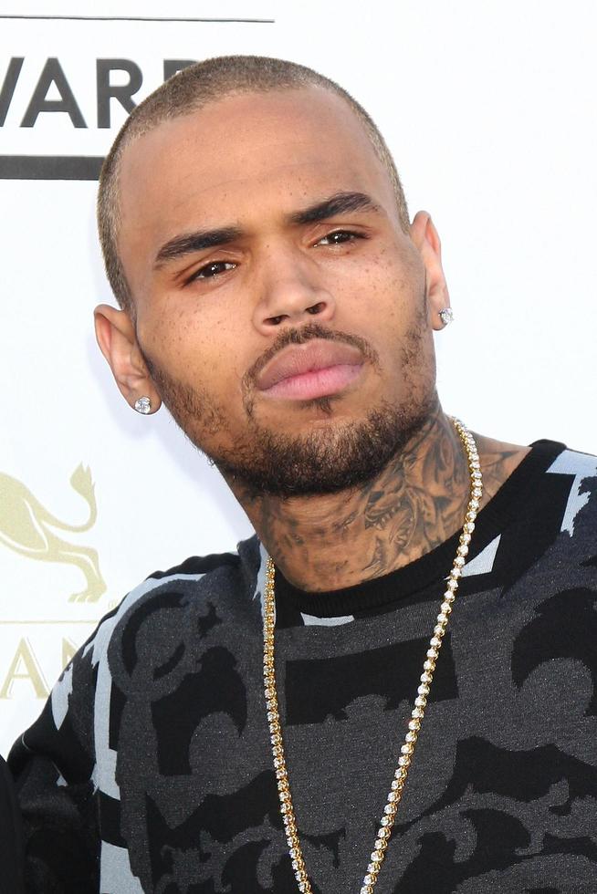 los angeles, 19. mai - chris brown kommt bei den billboard music awards 2013 in der mgm grand garden arena am 19. mai 2013 in las vegas, nv an foto