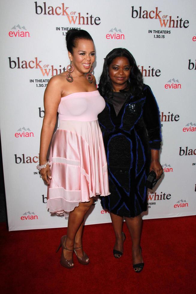 los angeles, 20. jan - paula newsome, octavia spencer bei der schwarz-weißen los angeles-premiere in einem königlichen kino am 20. januar 2015 in los angeles, ca foto