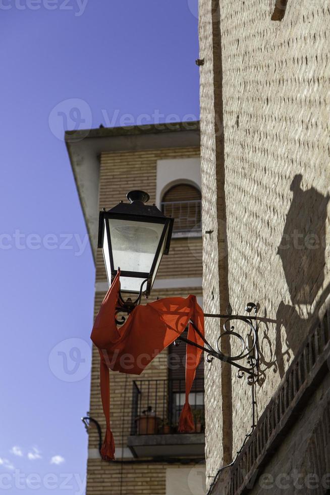 alter Laternenpfahl in der Stadt foto