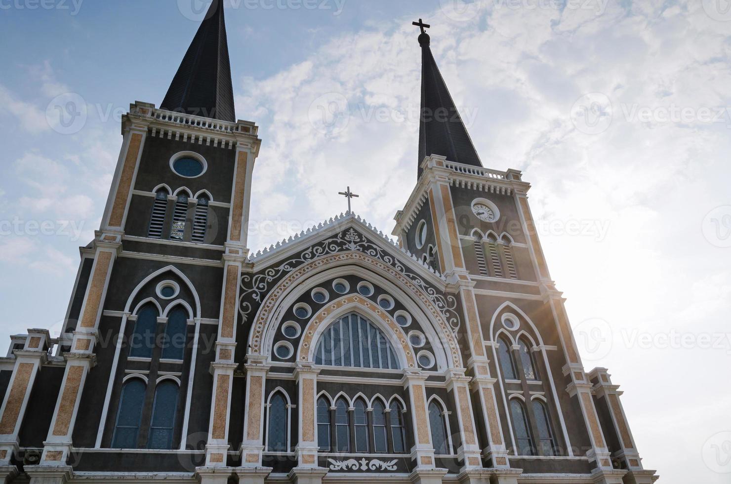 die kathedrale der unbefleckten empfängnis chanthaburi in der thailändischen provinz chanthaburi foto