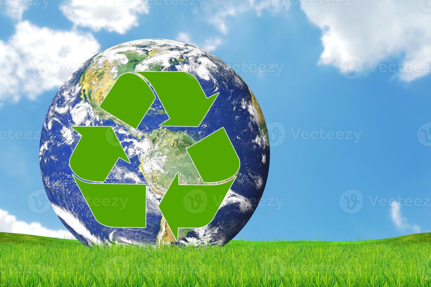 wiederverwendungskonzept recyceln. Schütze die Umwelt, reduziere die Umweltverschmutzung, liebe die Welt. foto