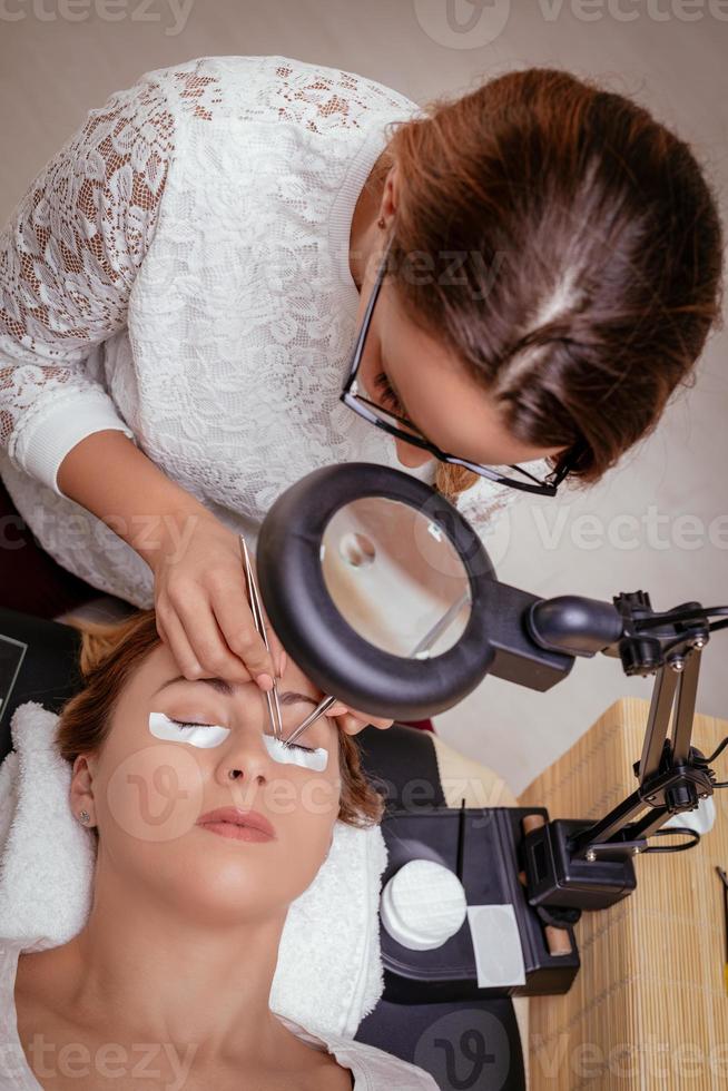 Prozedur Wimpernverlängerung foto