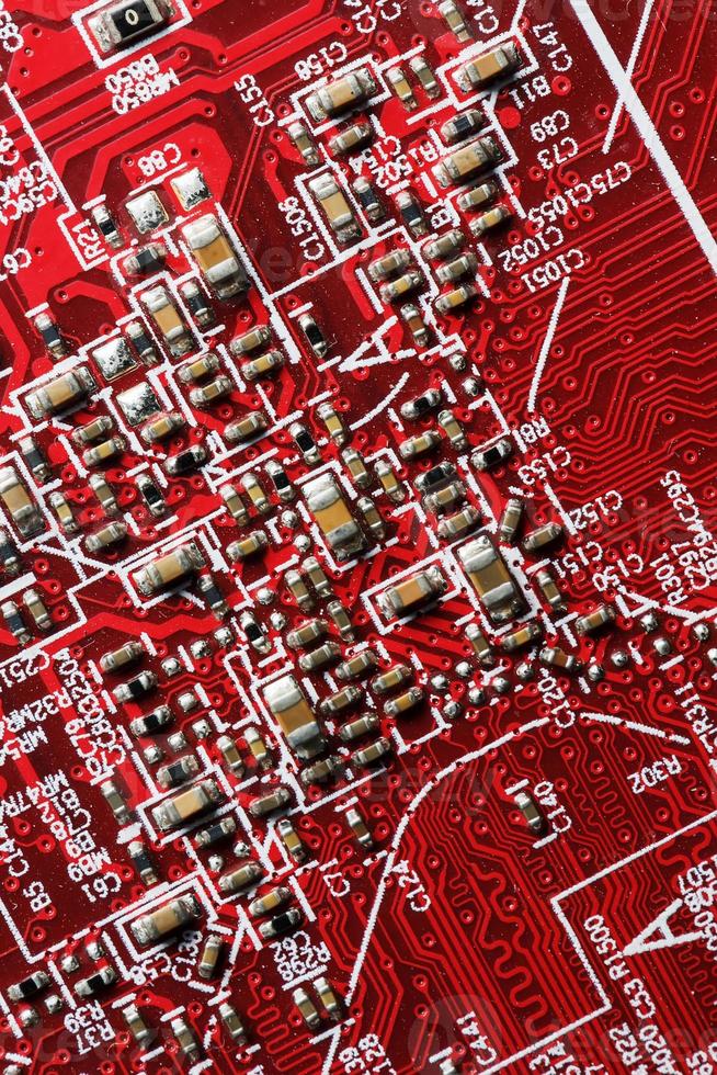 elektronische platine hautnah. Prozessor, Chips und Kondensatoren. foto