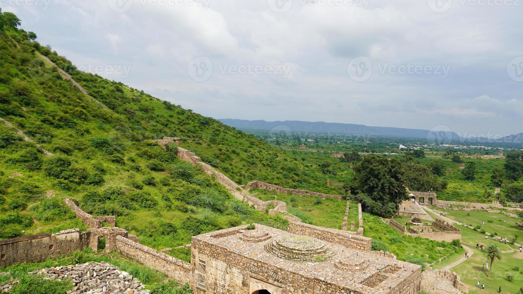 Bhangarh, die am meisten frequentierte Festung in Indien foto