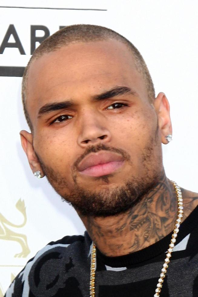 los angeles, 19. mai - chris brown kommt bei den billboard music awards 2013 in der mgm grand garden arena am 19. mai 2013 in las vegas, nv an foto