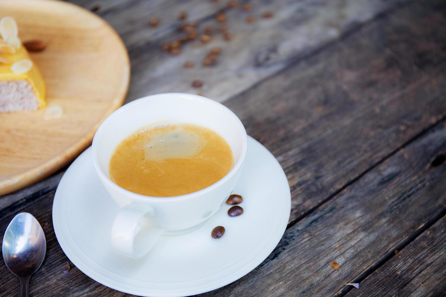 Kaffee auf dem Tisch foto