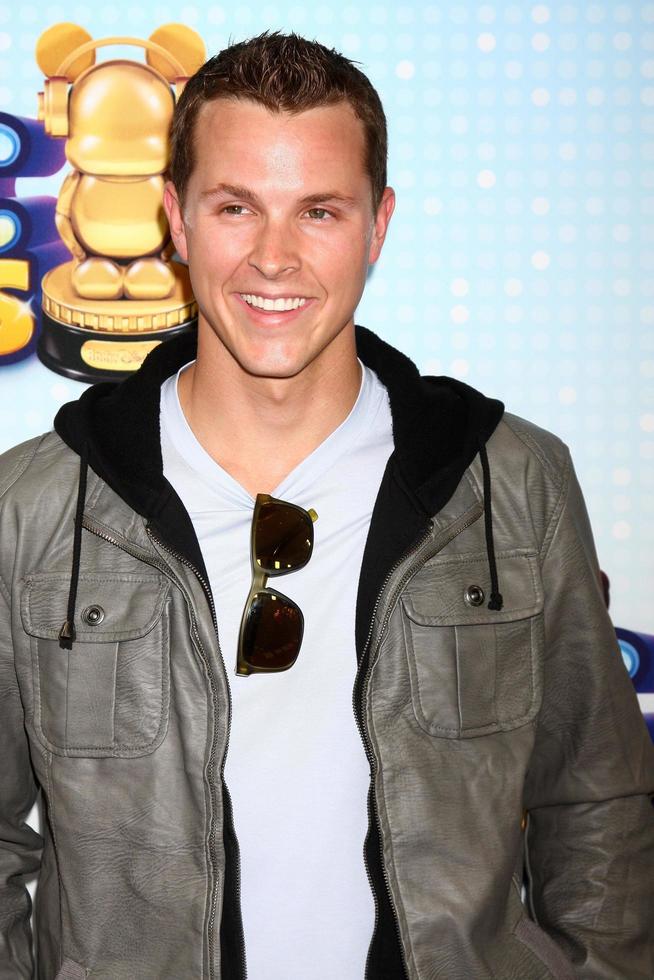 los angeles, 27. april - trevor bayne kommt bei den radio disney music awards 2013 im nokia theater am 27. april 2013 in los angeles, ca foto