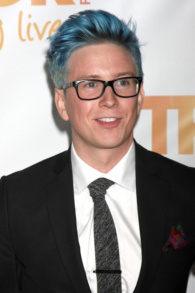 los angeles, 7. dezember - tyler oakley im trevorlive la im hollywood palladium am 7. dezember 2014 in los angeles, ca foto