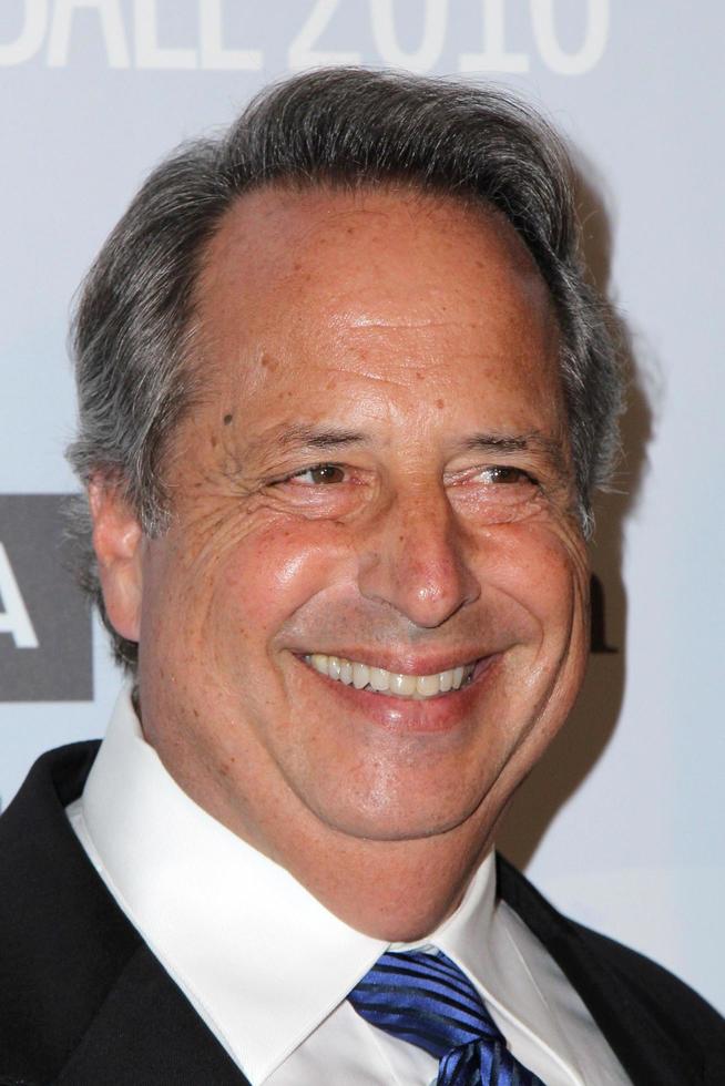 los angeles, 27. oktober - jon lovitz beim visionären ball 2016 im beverly wilshire hotel am 27. oktober 2016 in beverly hills, ca foto