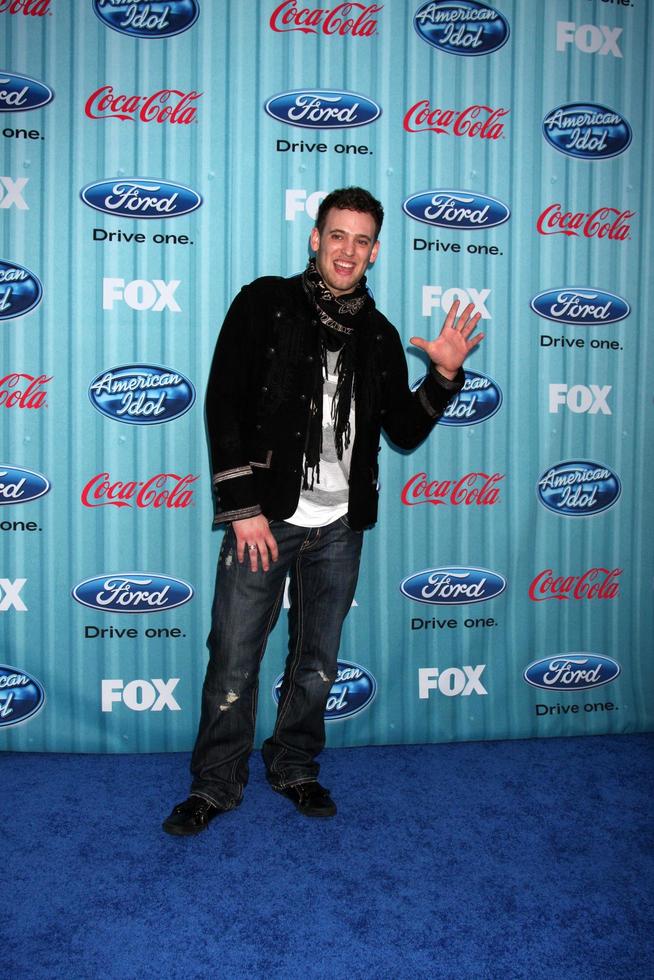 matt giraud kommt am 5. märz 2009 zur american idol top 13 party in los angeles, ca foto