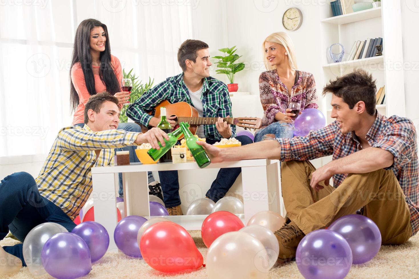 mit der Gitarre abhängen foto