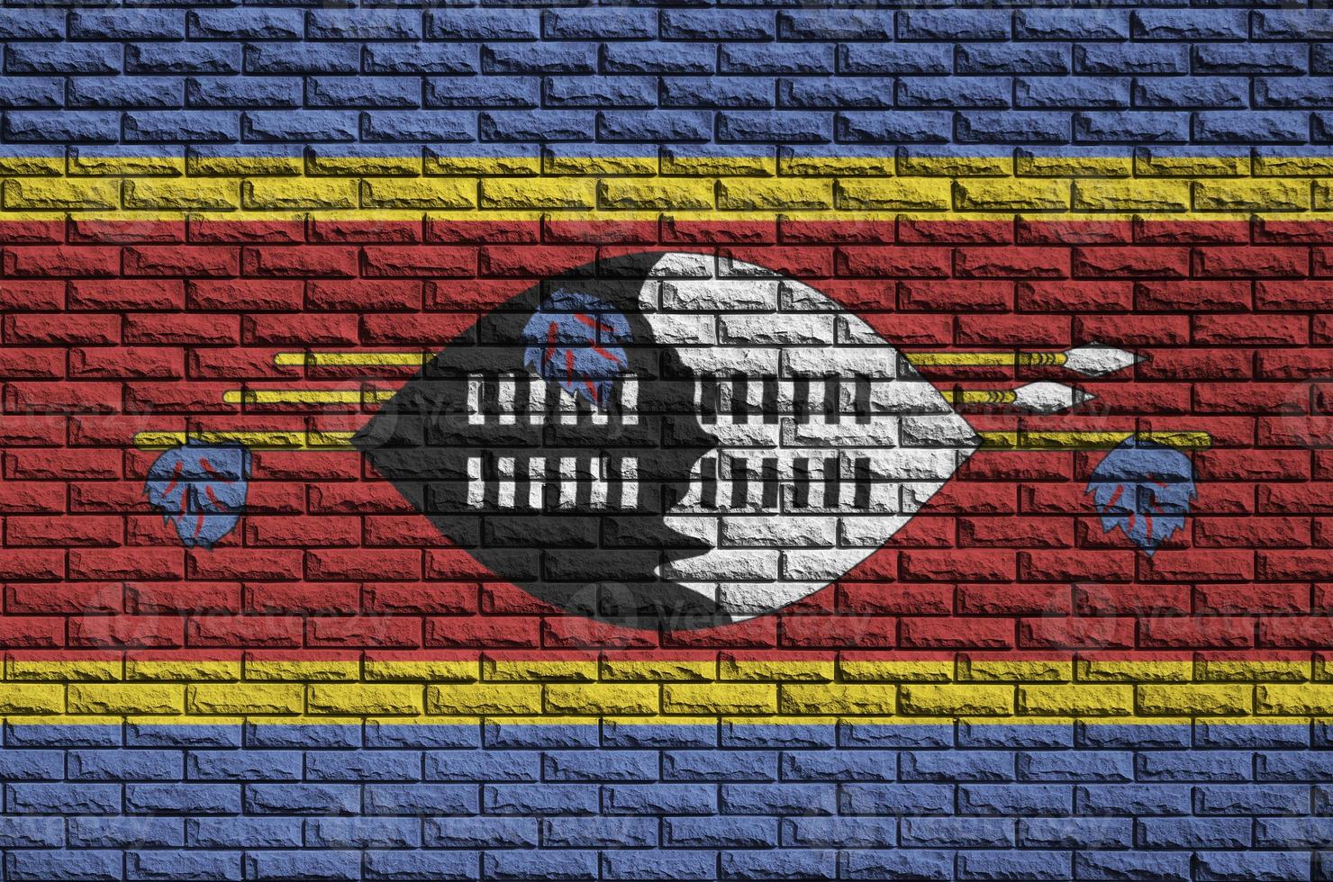 Swasiland-Flagge ist auf eine alte Mauer gemalt foto