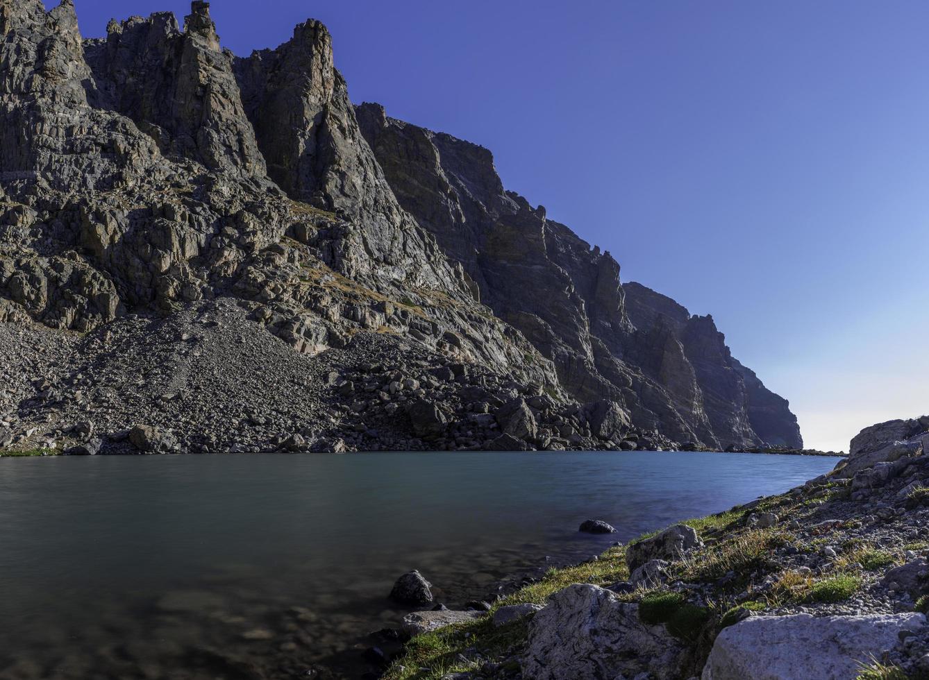 Andrews Tarn und Otis Peak foto